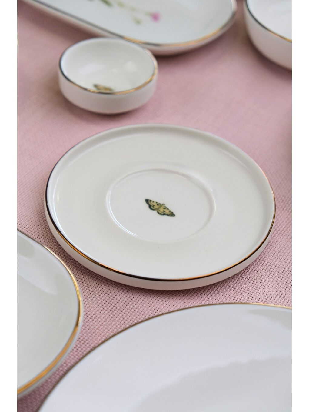 Beyaz Porselen Natura Karma Altın Yaldız Kahvaltı Takımı 6 Kişilik 20 Parça-1