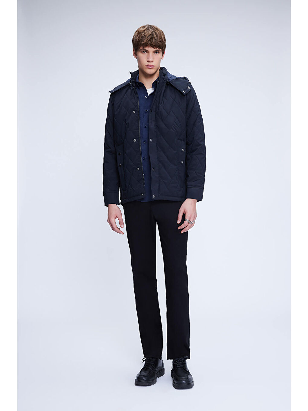 Lacivert Dinamik Fit Hakim Yaka Desenli Kapitone Kapüşonlu Mont-1