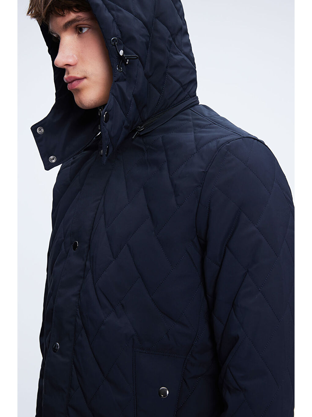 Lacivert Dinamik Fit Hakim Yaka Desenli Kapitone Kapüşonlu Mont-2