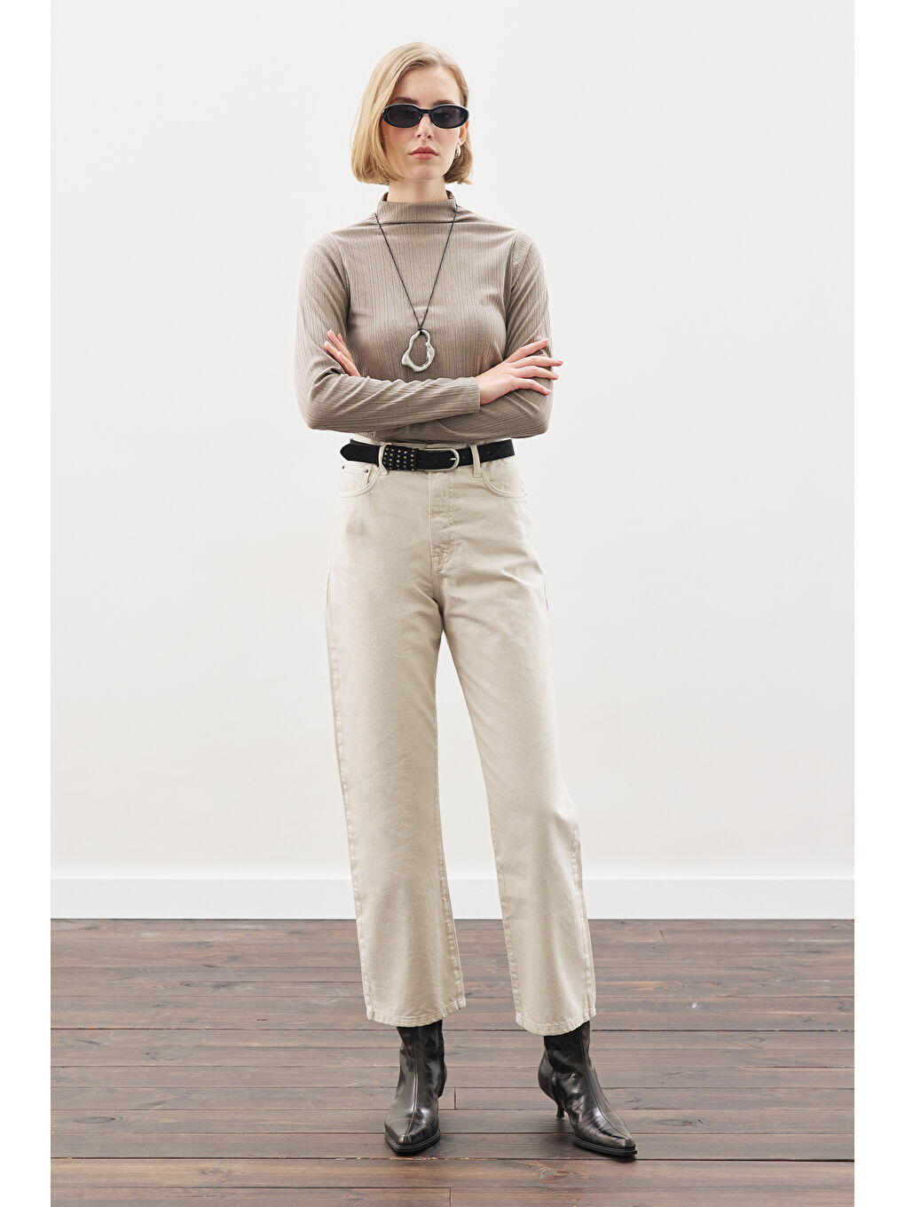 Bej Yüksek Yaka Body Vizon-3