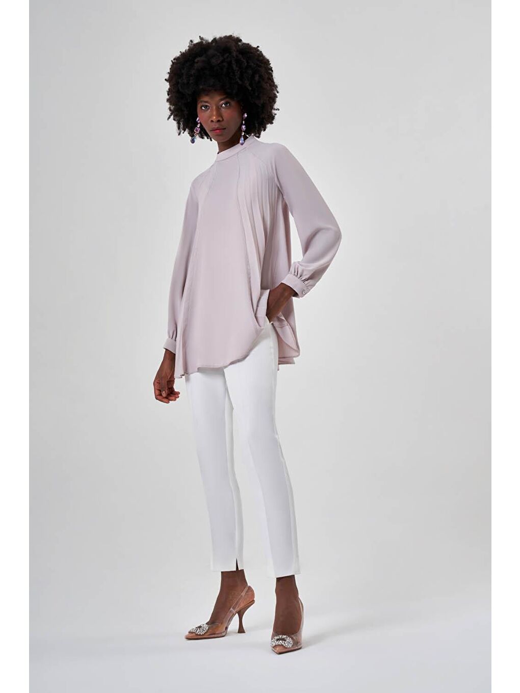 Piliseli Parçalı Bej Tunik