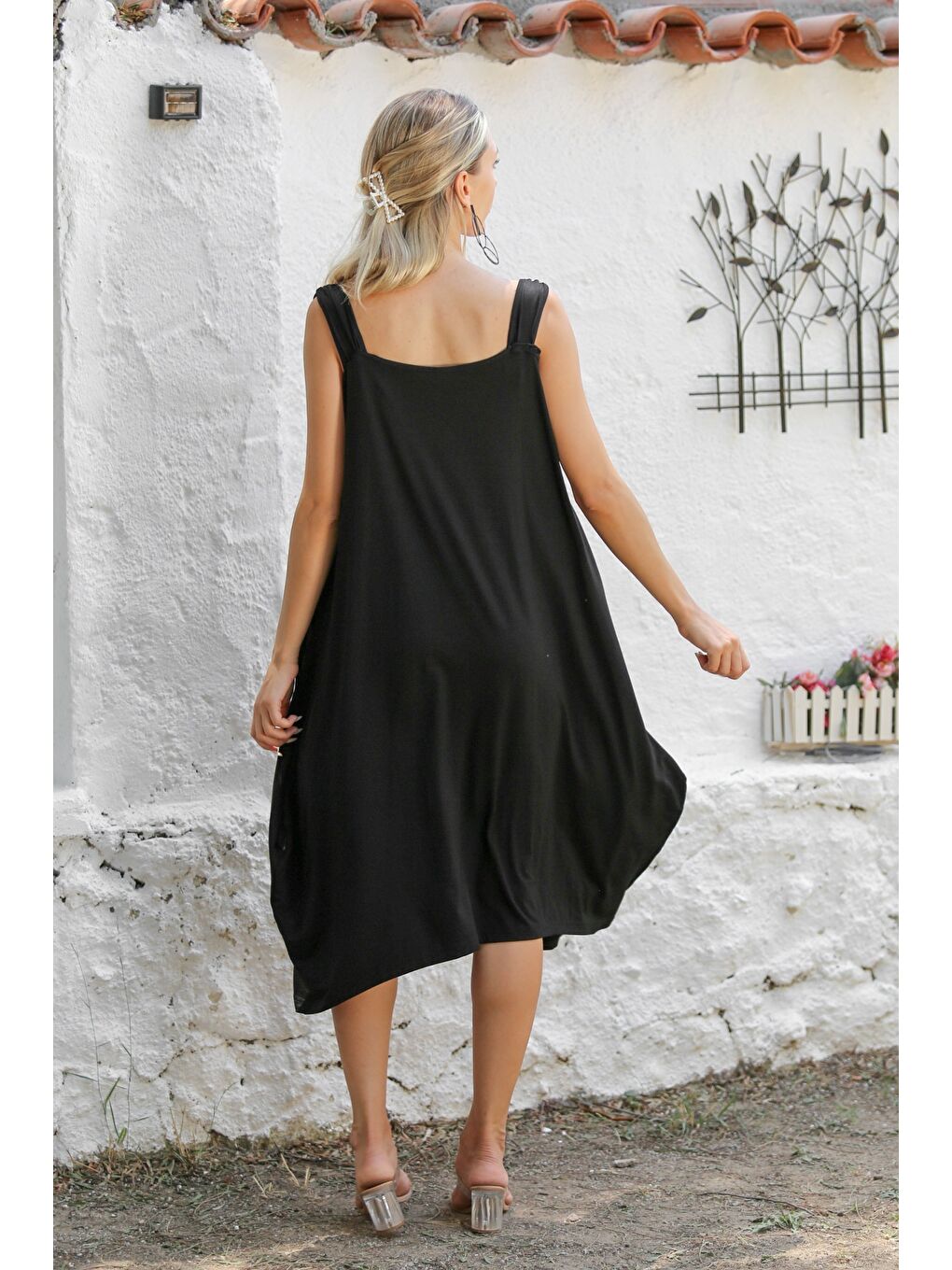 Siyah Askılı Tokalı Nakışlı Örme Geniş Kesim Casual Elbise-7