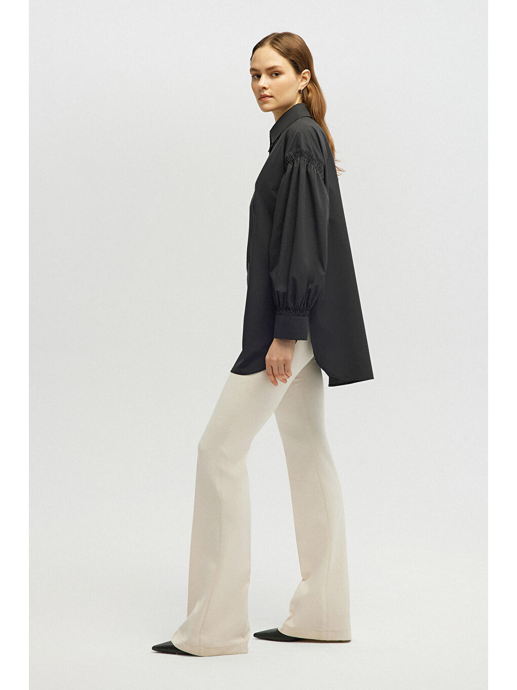 Siyah Kol Detaylı Gömlek-2