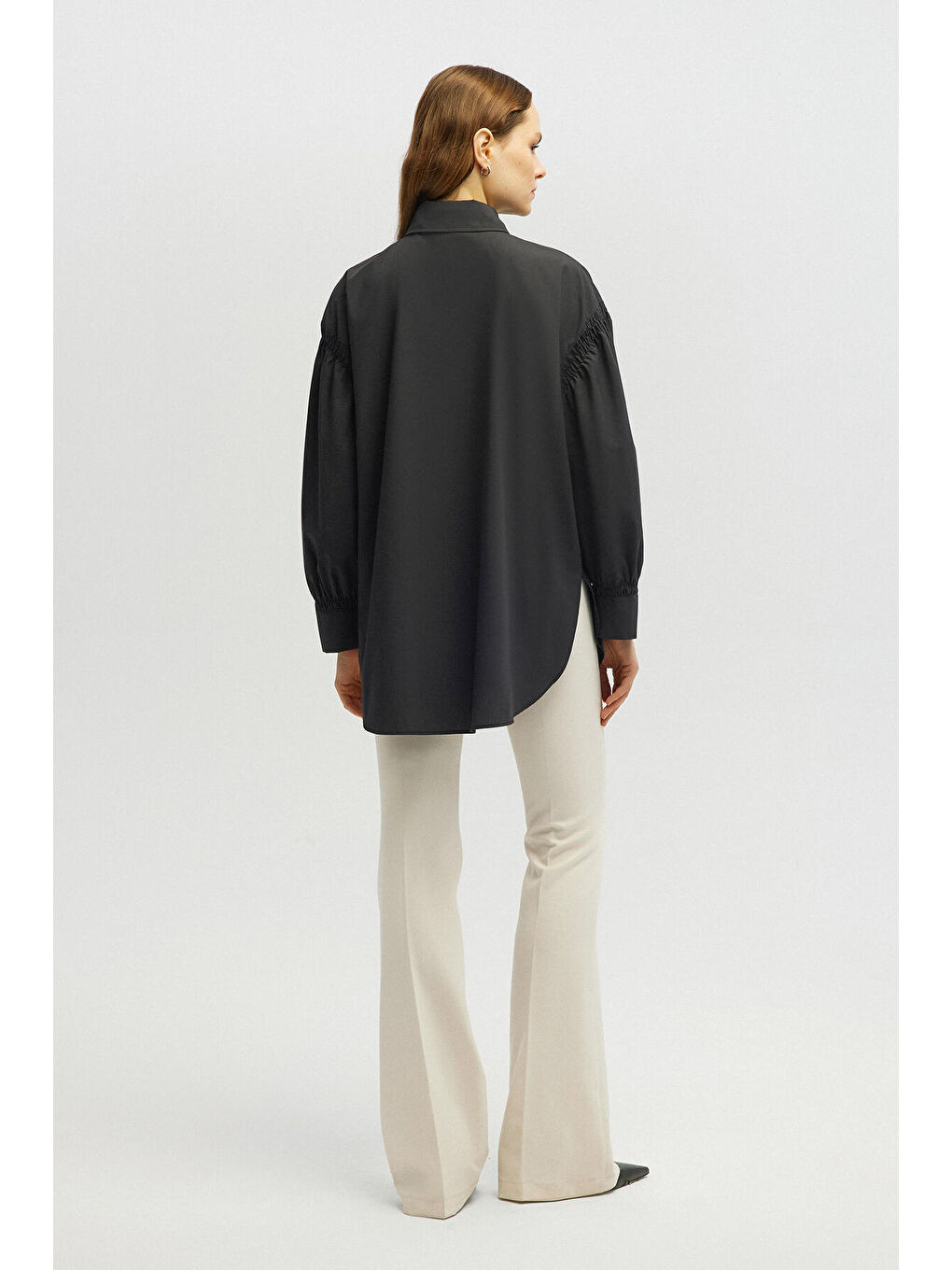 Siyah Kol Detaylı Gömlek-3