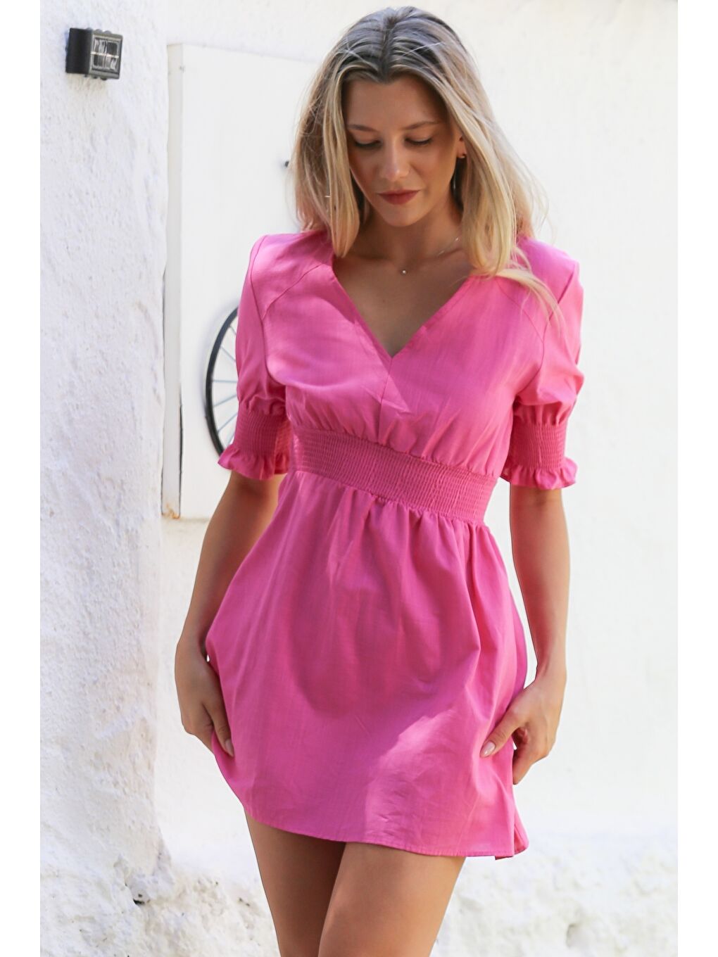 Pembe V Yaka Büzgülü Kol Dokuma Lastikli Bel Casual Elbise-1