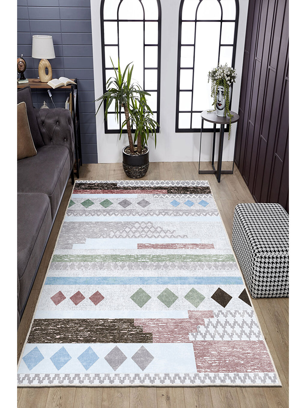 Bej Dekoratif Özel Tasarım Yıkanabilir İnce Kaymaz Tabanlı Modern Halı KECE FR50-3