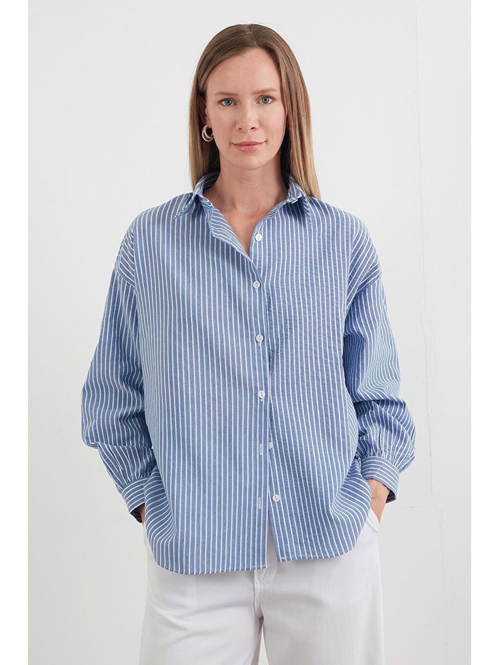 Mavi Çizgili Oversize Arkası Uzun Gömlek-1