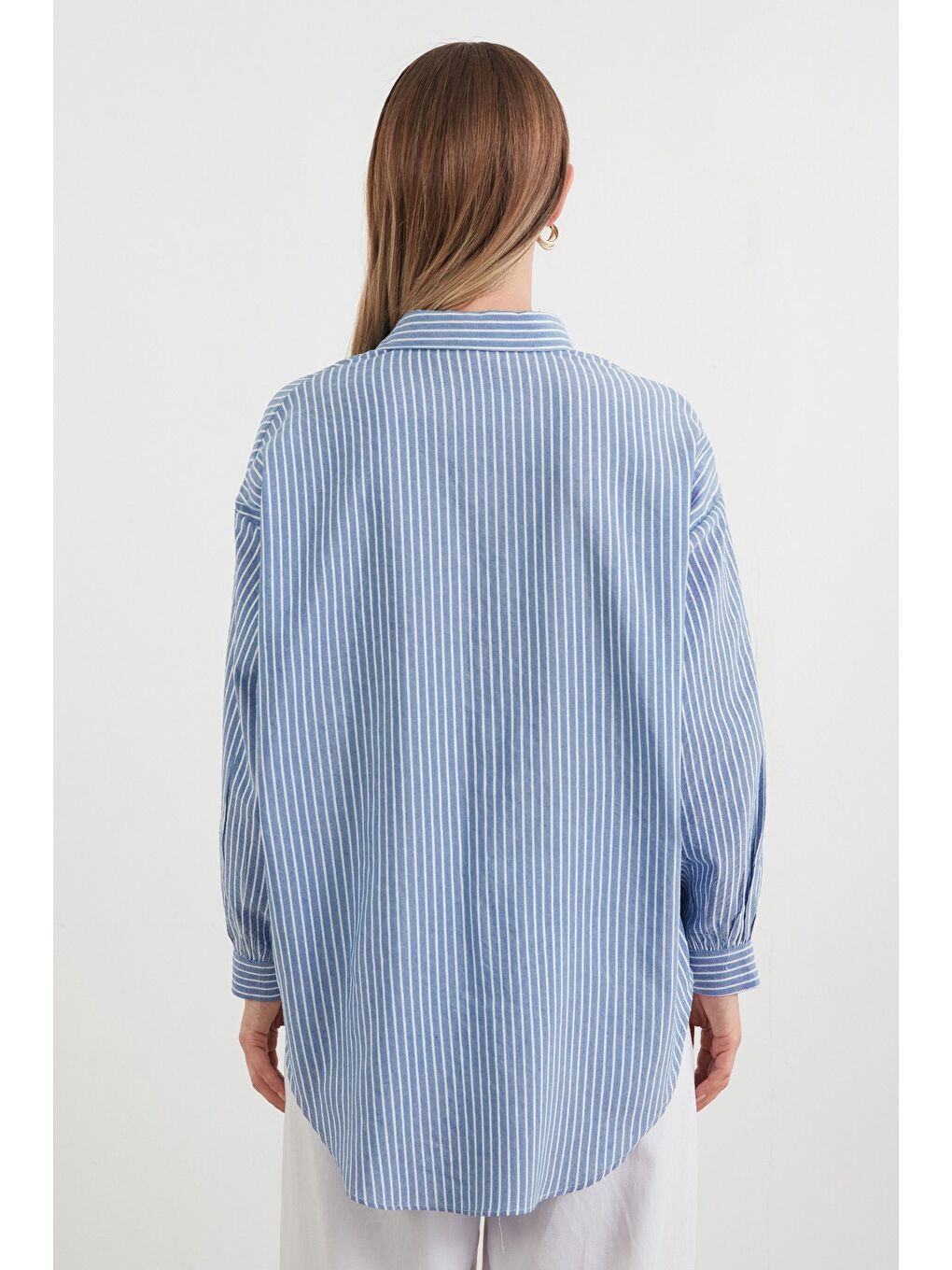 Mavi Çizgili Oversize Arkası Uzun Gömlek-3