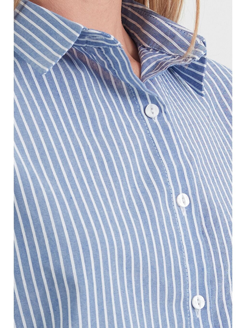 Mavi Çizgili Oversize Arkası Uzun Gömlek-4
