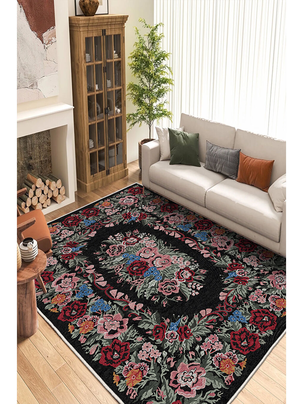 Siyah Dekoratif Özel Tasarım Yıkanabilir İnce Kaymaz Tabanlı Modern Halı KECE FR46