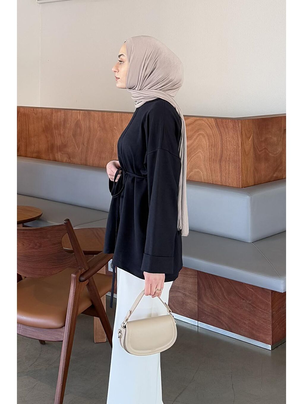 Yırtmaç Detaylı Sweat Siyah-1