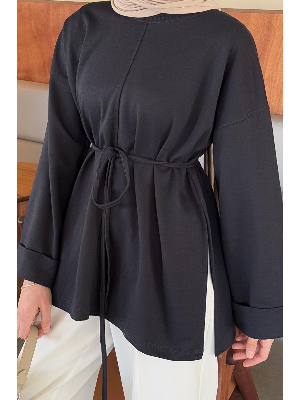 Yırtmaç Detaylı Sweat Siyah-2