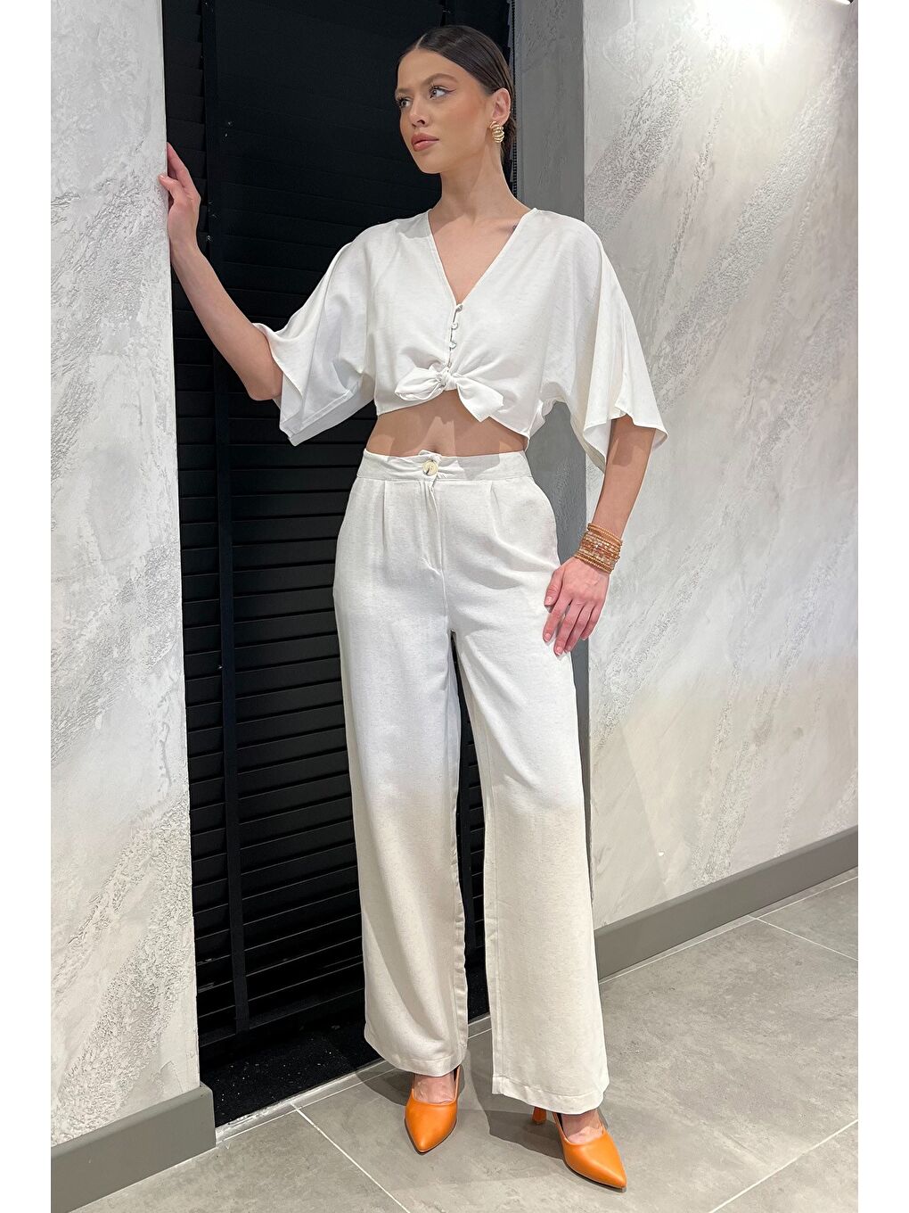 Bej Kadın Yüksek Bel Pileli Bol Paça Palazzo Keten Pantolon-3