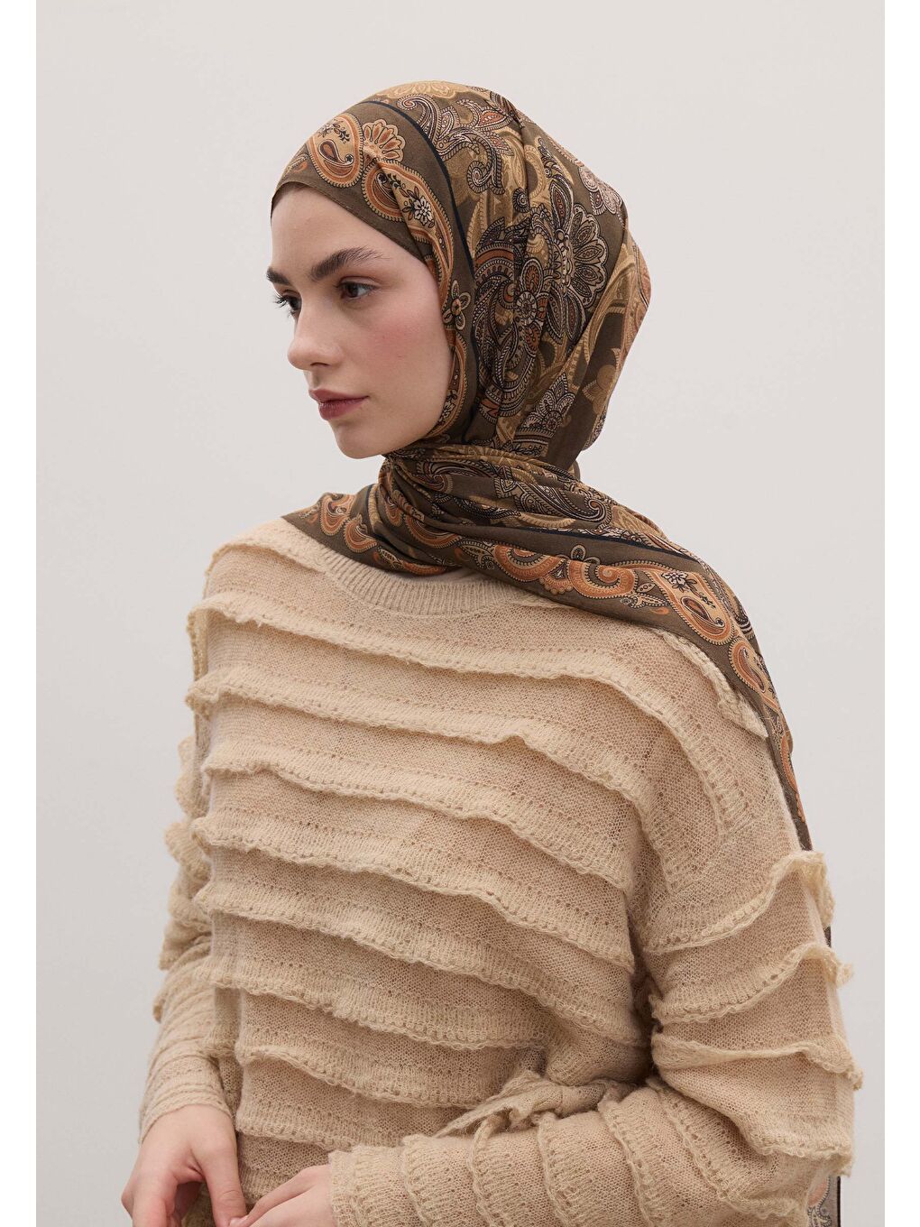 Karışık Eva Desen Şal Bisküvi-2