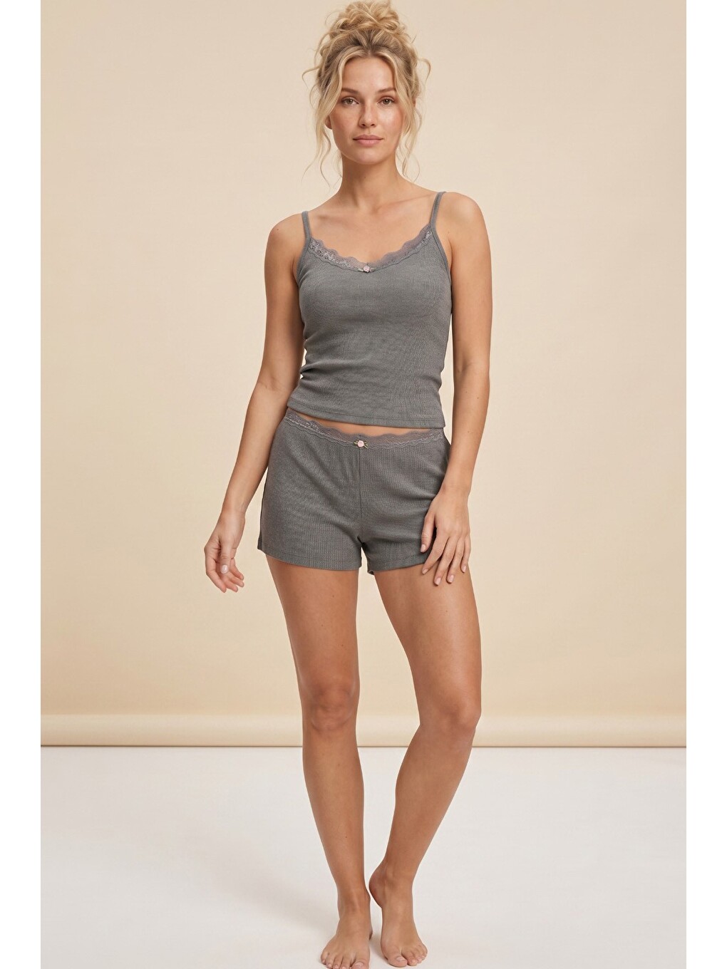 Gri Bürümcük-krınkıl İp Askılı Şortlu Pijama Takım 8060-1
