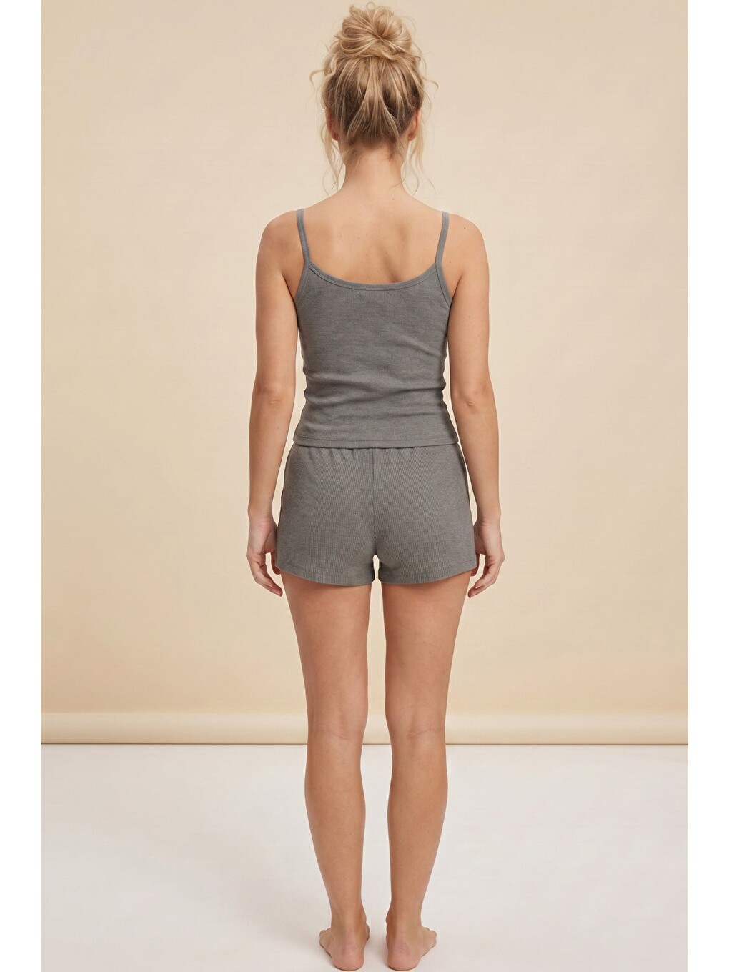 Gri Bürümcük-krınkıl İp Askılı Şortlu Pijama Takım 8060-2