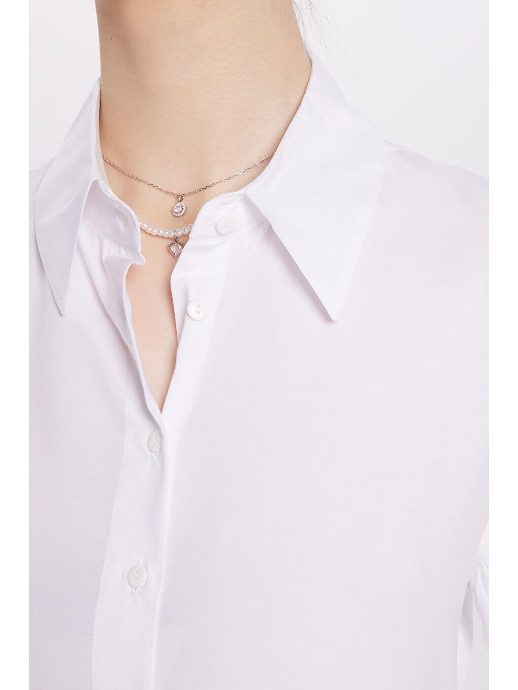 Kadın Relax Fit Rahat Kesim Viskonlu Kumaş Beyaz Kare Manşet Düz Gömlek-2