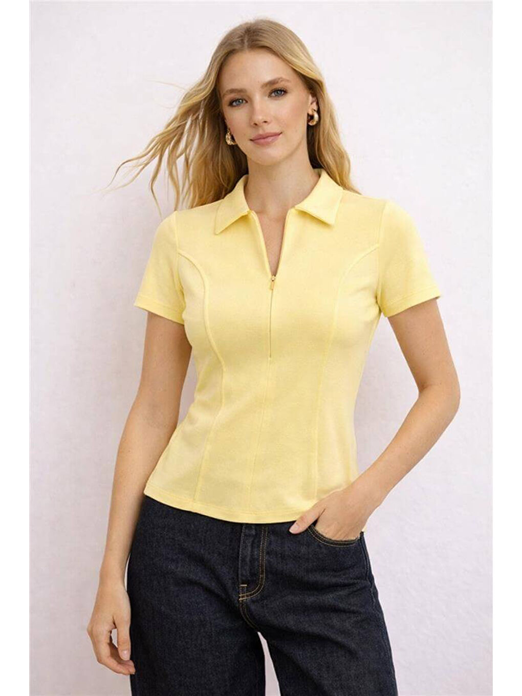 Sarı Pamuklu Fermuarlı Polo Yaka Kadın T Shirt 26Y0332K1