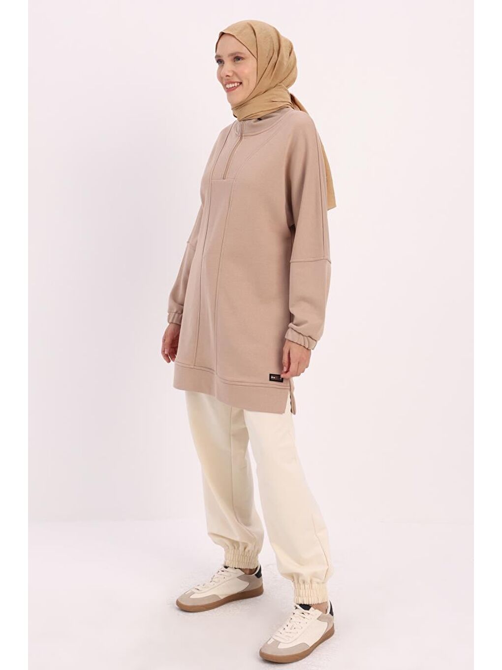 Bej-Dik Yaka Fermuarlı Sweat-2