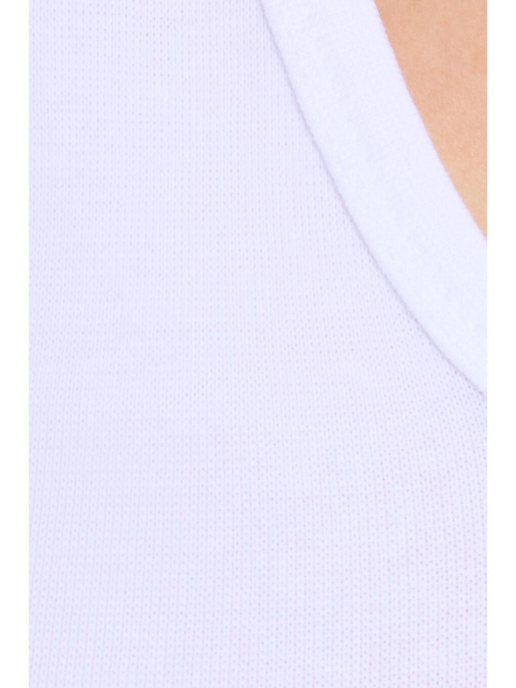 Kadın Slim Fit Dar Kesim V Yaka Sıfır Kol Pamuklu Ribanalı Beyaz Bluz-4