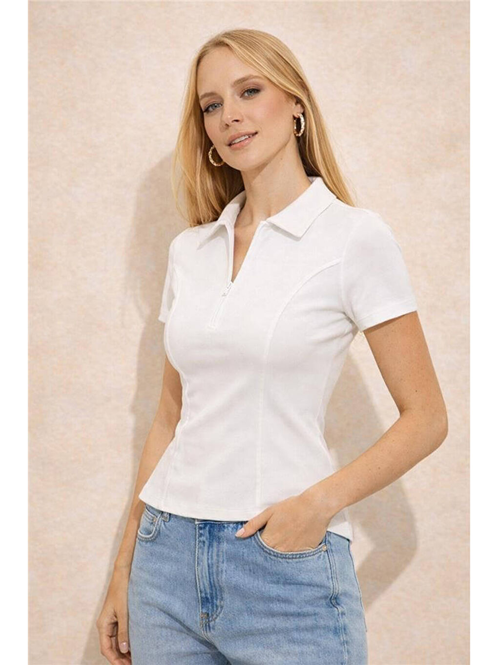 Beyaz Pamuklu Fermuarlı Polo Yaka Kadın T Shirt 26Y0332K1-2