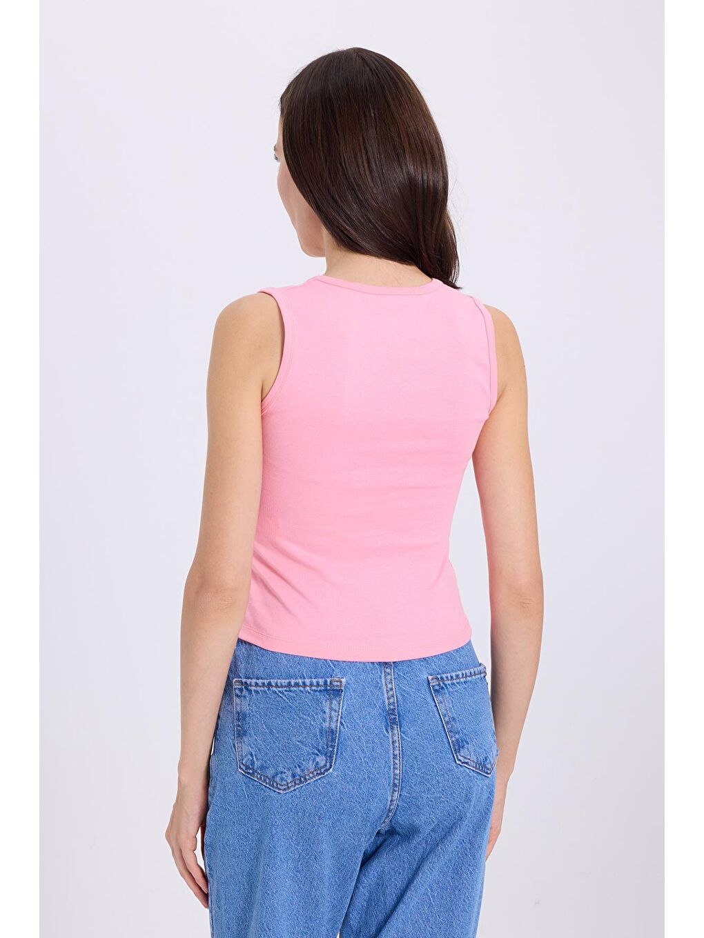 Kadın Slim Fit Dar Kesim V Yaka Sıfır Kol Pamuklu Ribanalı Pembe Bluz-6