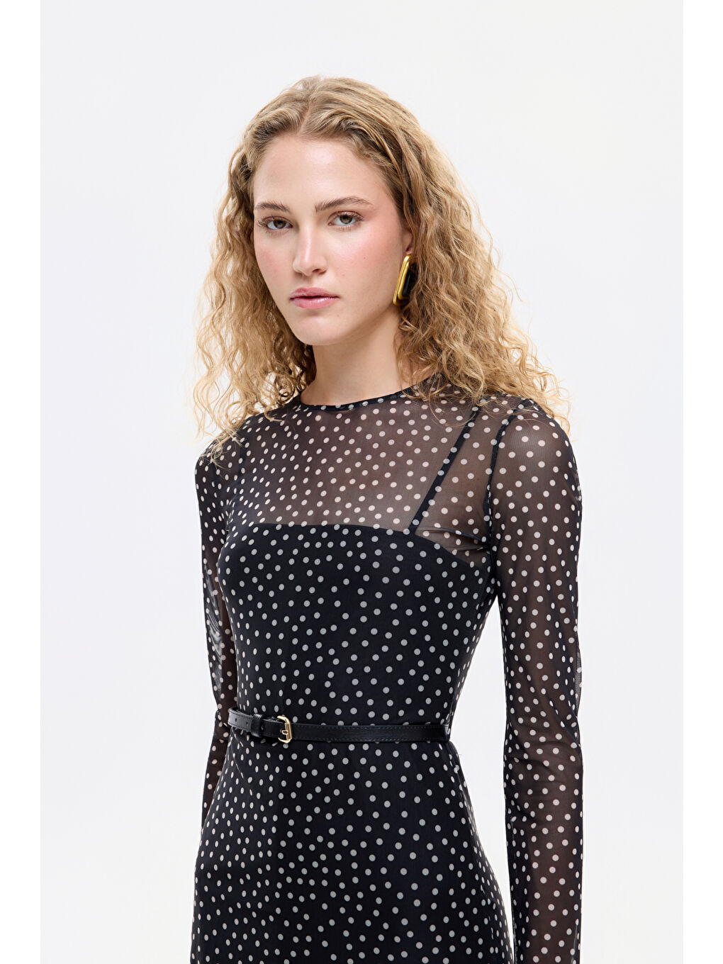 Kemer Aksesuarlı Puantiyeli Transparan Midi Elbise Siyah-2