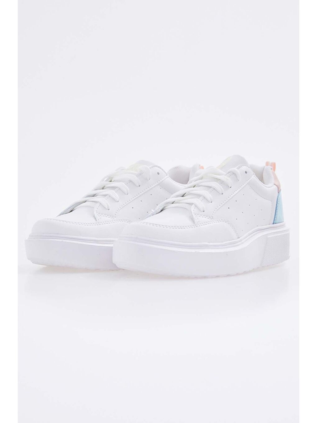 Beyaz - Açık Mavi Bağcıklı Rahat Kalıp Kadın Spor Ayakkabı - 89105-1