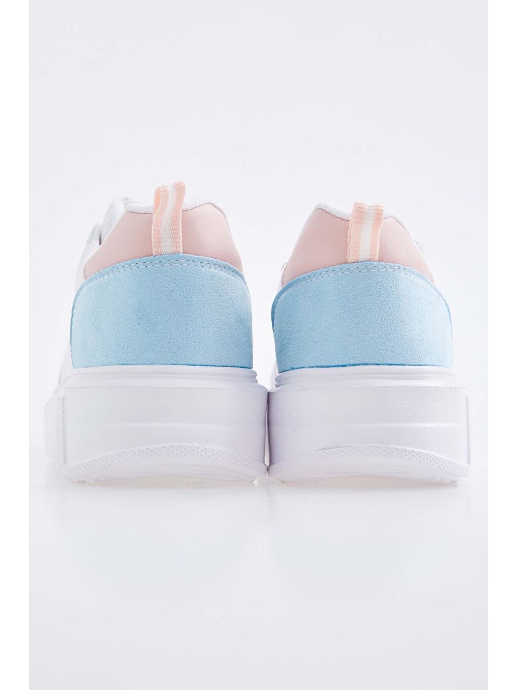 Beyaz - Açık Mavi Bağcıklı Rahat Kalıp Kadın Spor Ayakkabı - 89105-2
