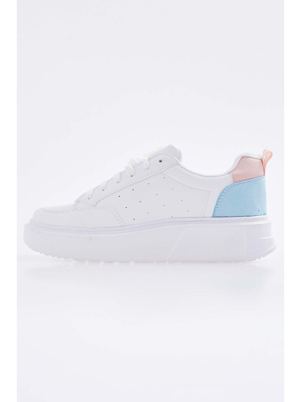 Beyaz - Açık Mavi Bağcıklı Rahat Kalıp Kadın Spor Ayakkabı - 89105-3