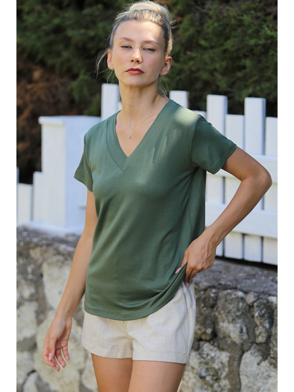 Haki V Yaka Kısa Kol Örme Basic Casual Bluz