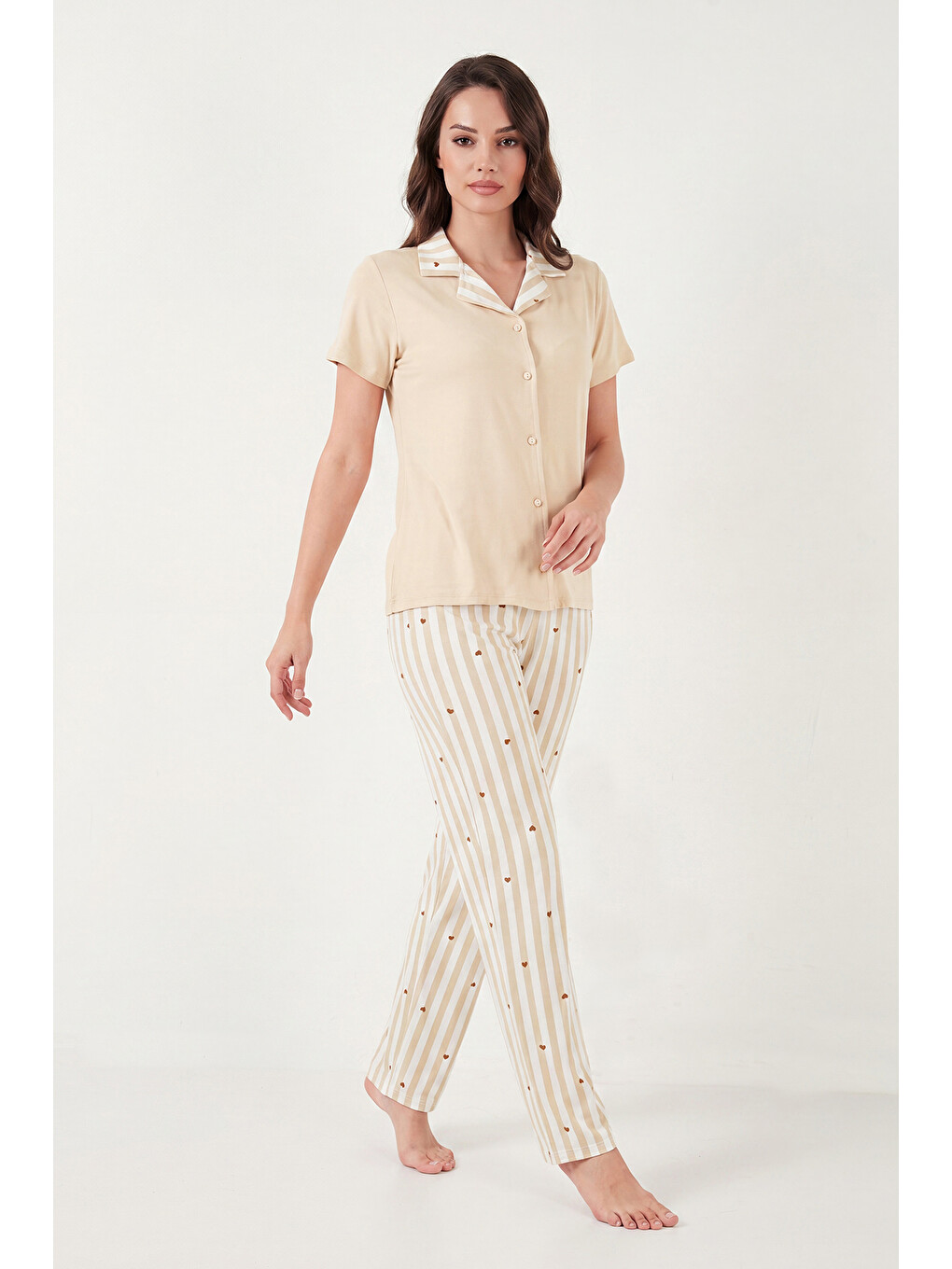 Beyaz Desenli Yumuşak Dokulu Kısa Kollu Pijama Takımı 65750120-2