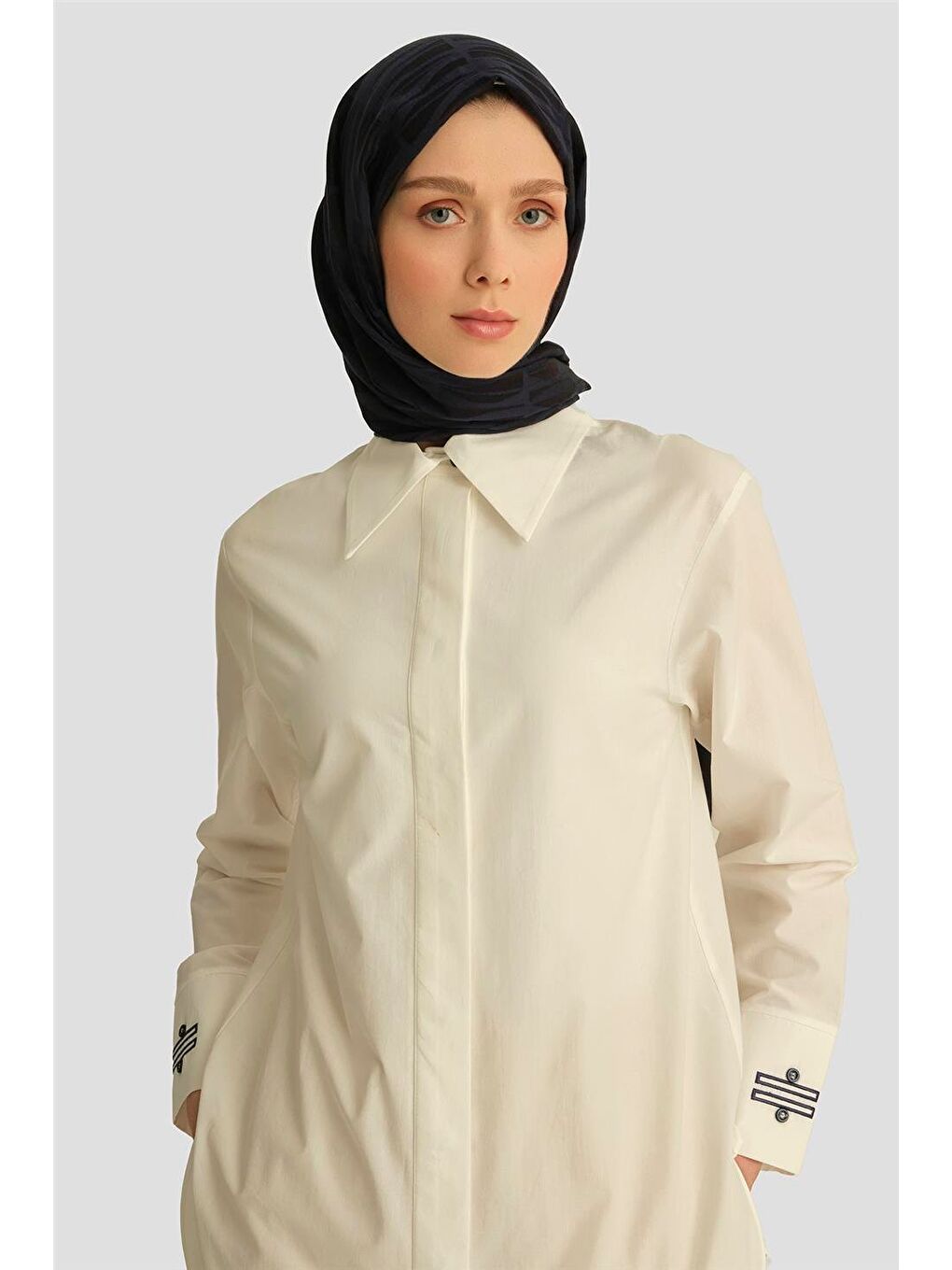 Kontrast Nakışlı Gömlek 25Y3721 Beyaz-2