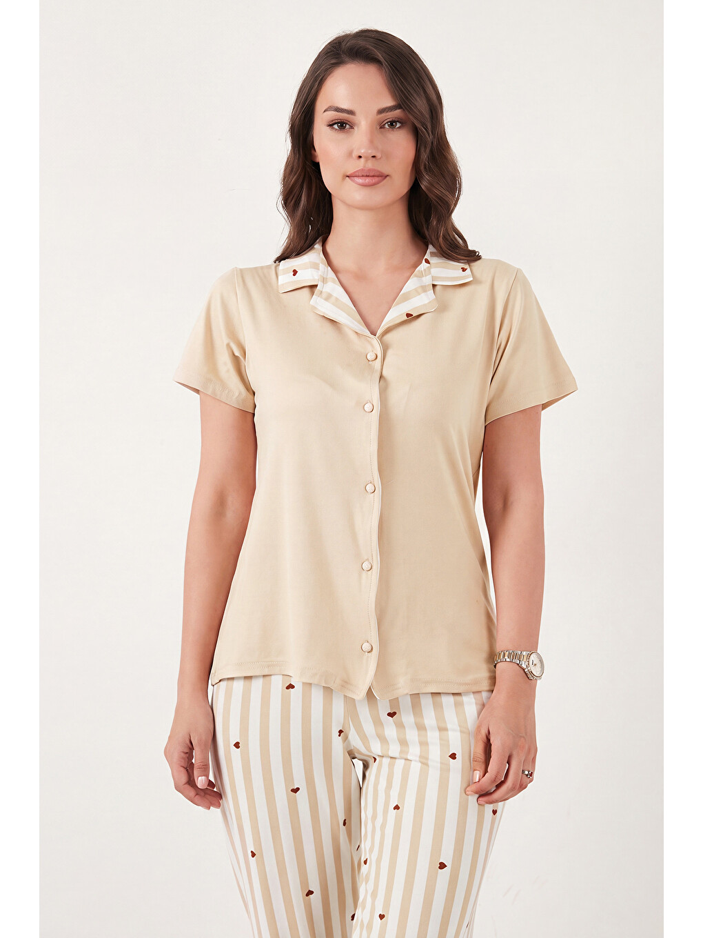 Beyaz Desenli Yumuşak Dokulu Kısa Kollu Pijama Takımı 65750120-4