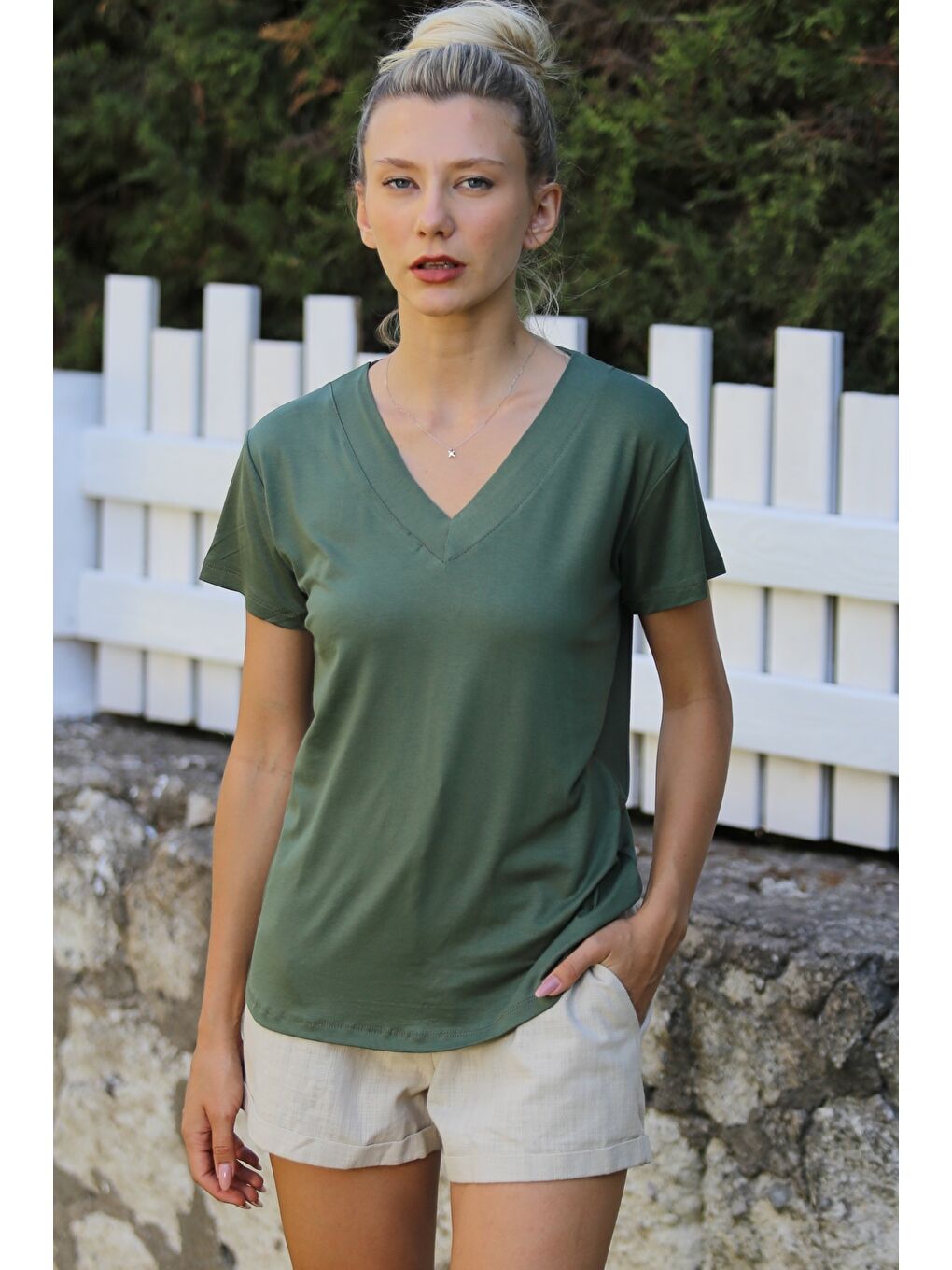 Haki V Yaka Kısa Kol Örme Basic Casual Bluz-5