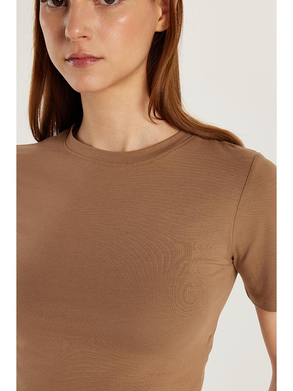 Kadın Slim Fit Dar Kesim Pamuklu Bisiklet Yaka Kahverengi Bluz-2