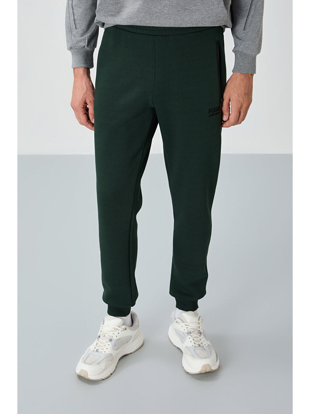 Cesar Çam Yeşil Cepli Şardonlu Erkek Eşofman Alt - 84929-2