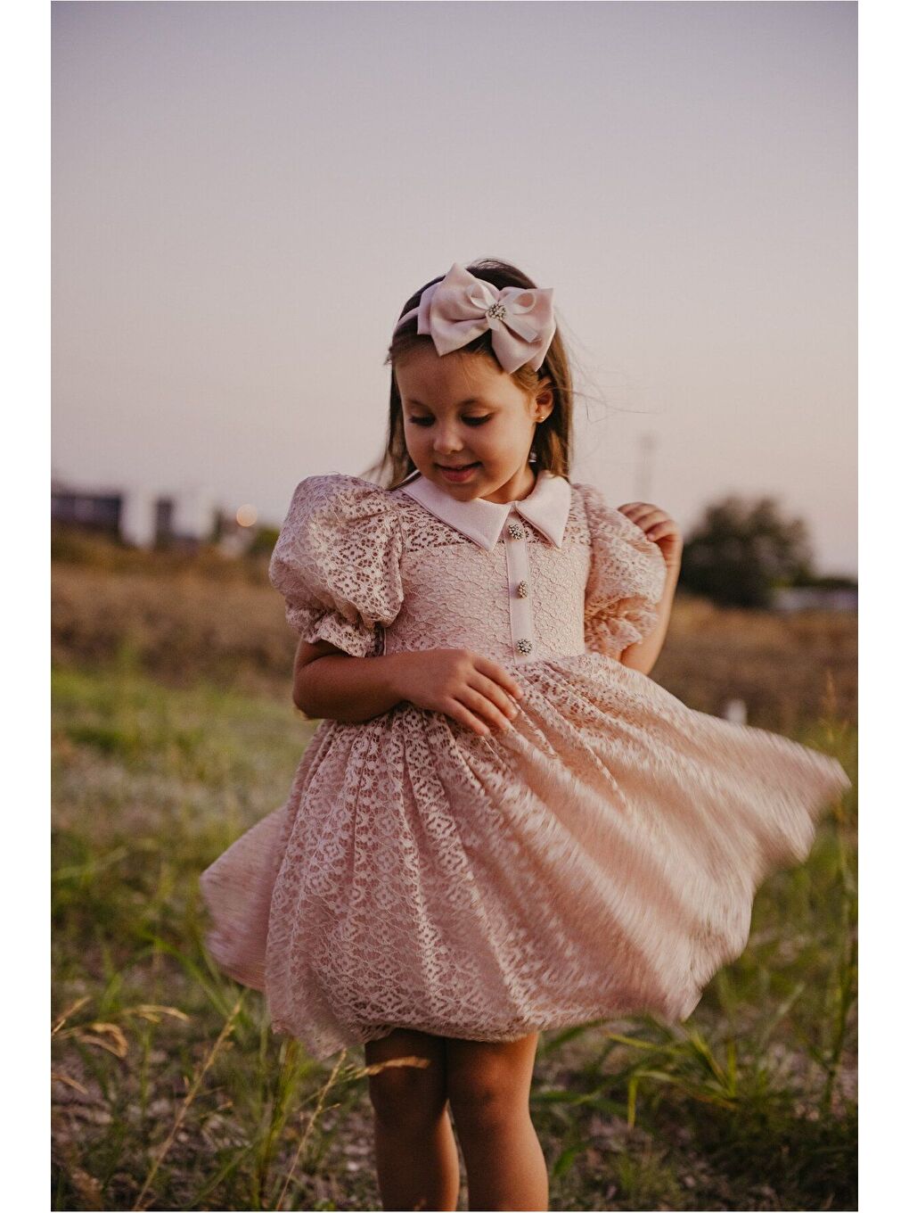 Pembe Dantel Detaylı Kabarık Kollu Kız Çocuk Özel Kısa Elbise_M2449-1