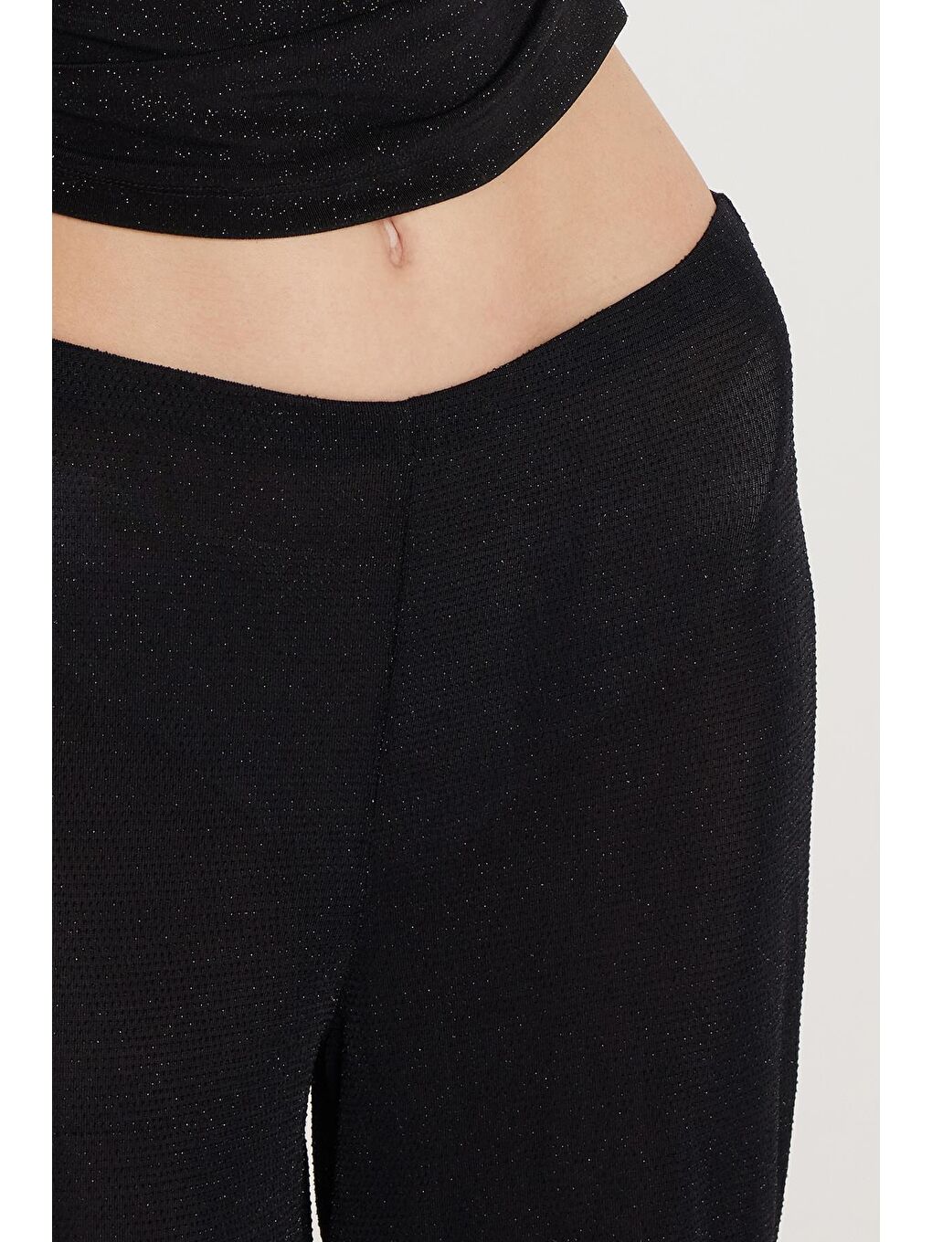 Kadın Slim Fit Dar Kesim Beli Lastikli Palazzo Geniş Paça Siyah Pantolon-1