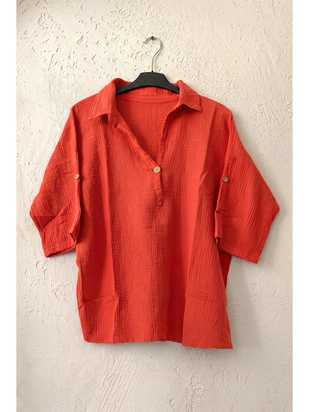 Kırmızı Narçiçeği Gömlek Yaka Düğmeli 3/4 Kol Casual Müslin Oversize Dokuma 67 55-1