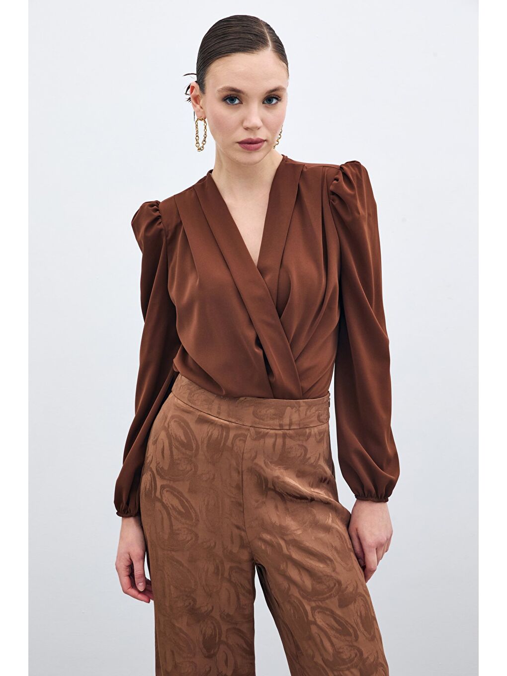 Kahverengi Kruvaze Vatkalı Bodysuit - Kahve