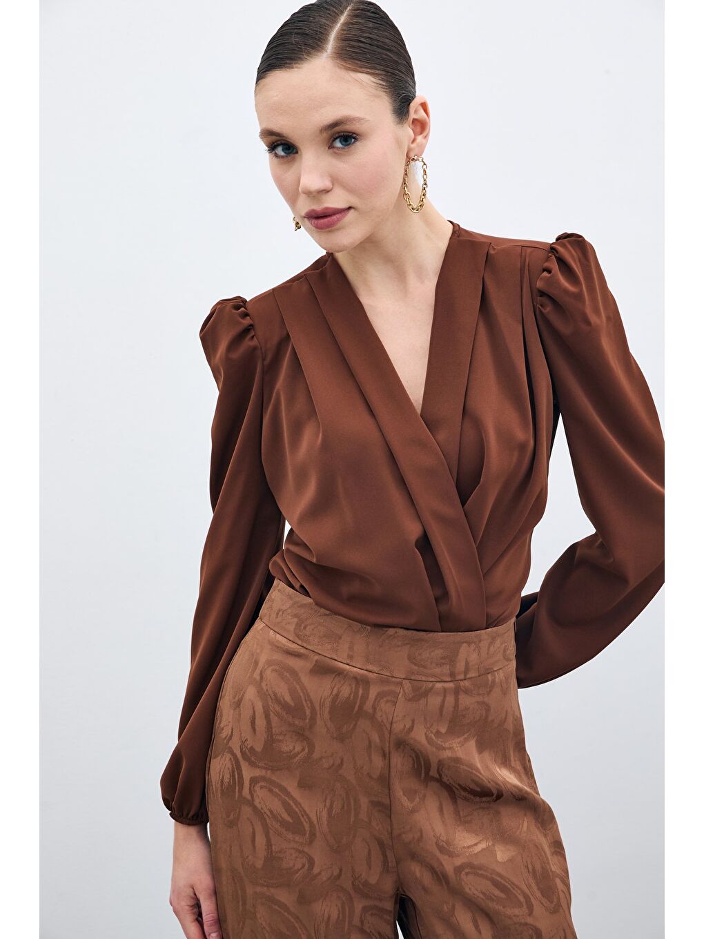 Kahverengi Kruvaze Vatkalı Bodysuit - Kahve-1