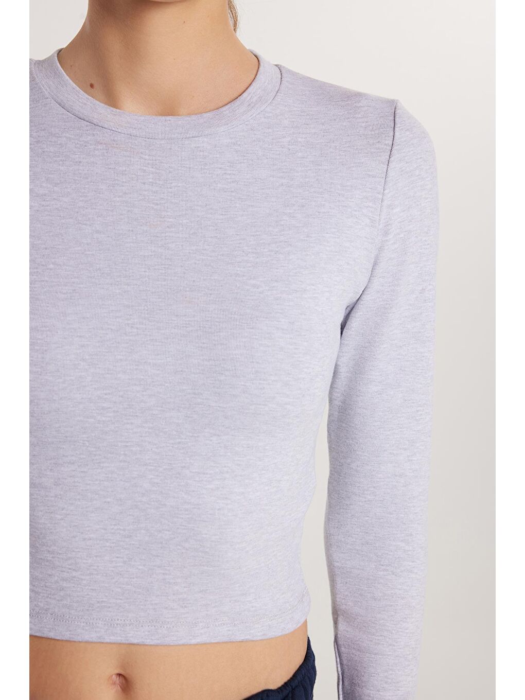 Kadın Slim Fit Dar Kesim Bisiklet Yaka Gri Bluz-2