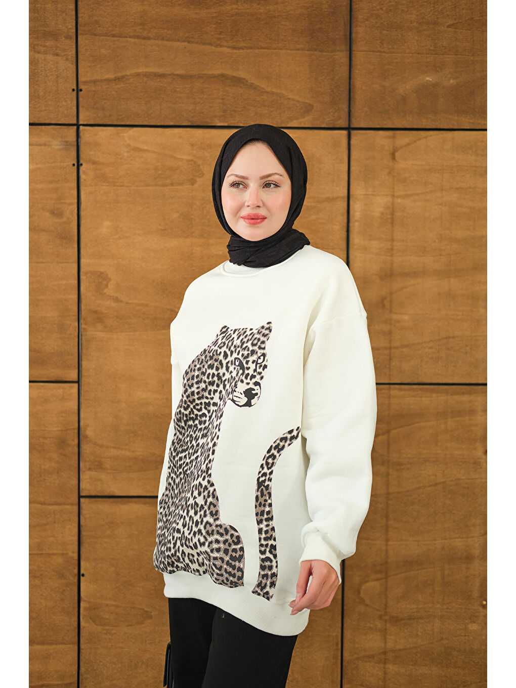 Kadın Leopar Kaplan Görünümlü Oversize Sweat Beyaz-2