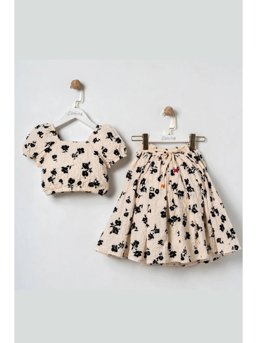 Ekru Kız Çocuk Çiçek Desenli Vintage Etek Ve Bluz Takım