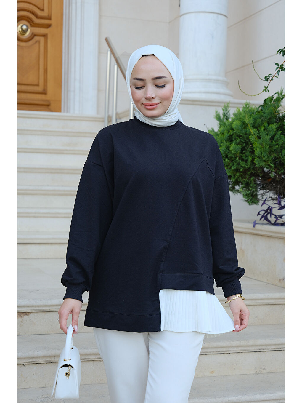 Locco Moda Siyah Pilise Detaylı Tunik Siyah