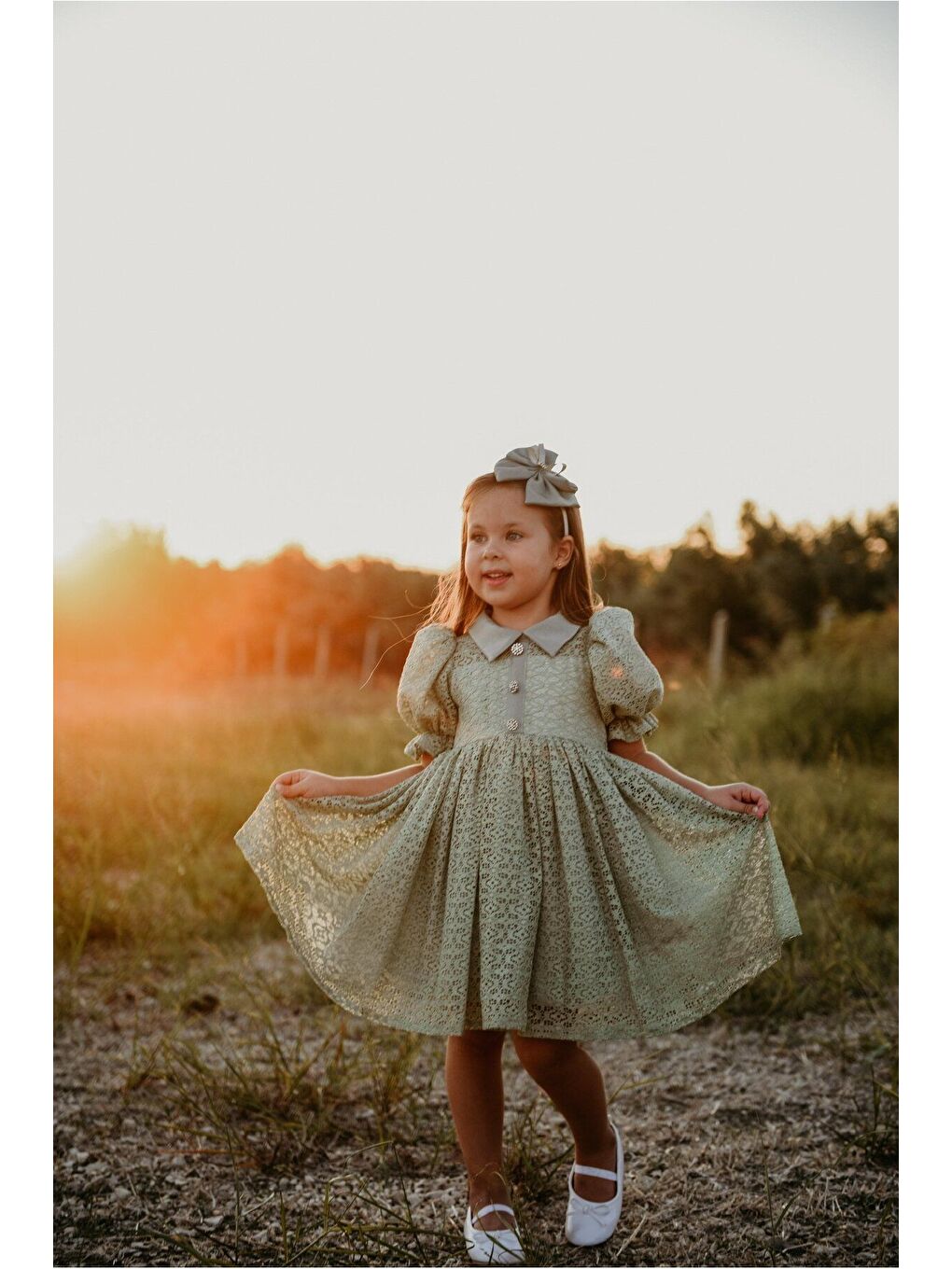 Yeşil Dantel Detaylı Kabarık Kollu Kız Çocuk Özel Kısa Elbise_M2449-2