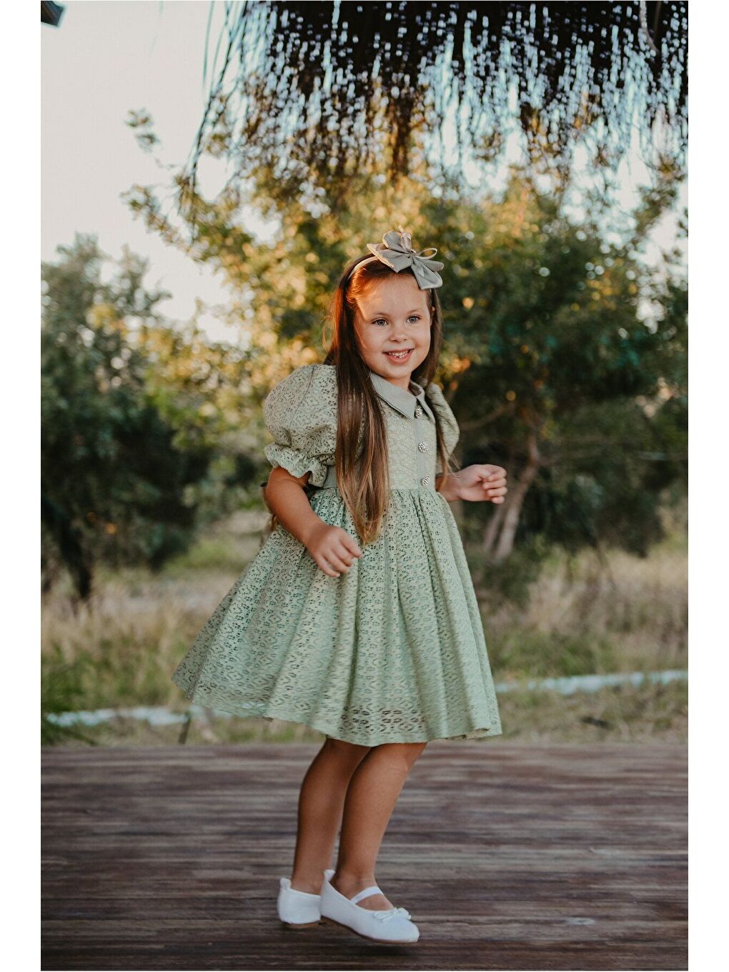 Yeşil Dantel Detaylı Kabarık Kollu Kız Çocuk Özel Kısa Elbise_M2449-3