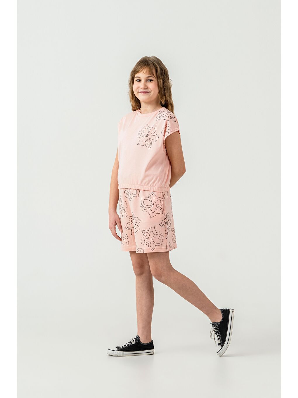 Pembe Üst Sol Omuz Baskılı Alt Tüm Alan Baskılı Kız Çocuk Şort - Tişört Takımı-2