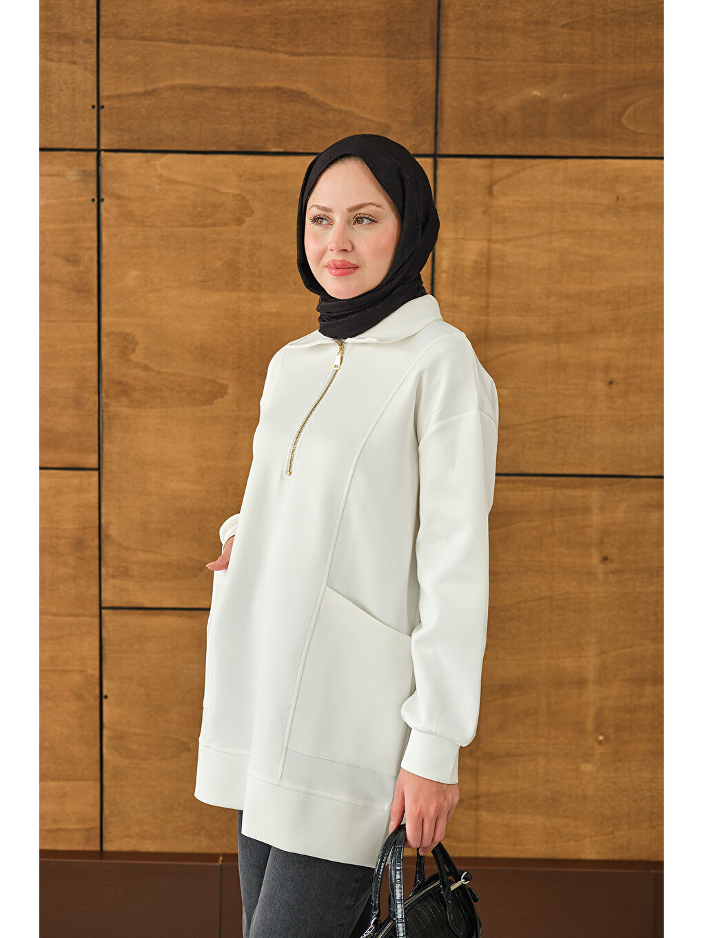 Kadın Cep Ve Yaka Detay Yarım Fermuarlı Sweat Beyaz-3